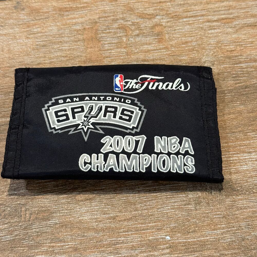 Vintage San Antonio Spurs 2007 NBA Champions Licensed Nylon Wallet